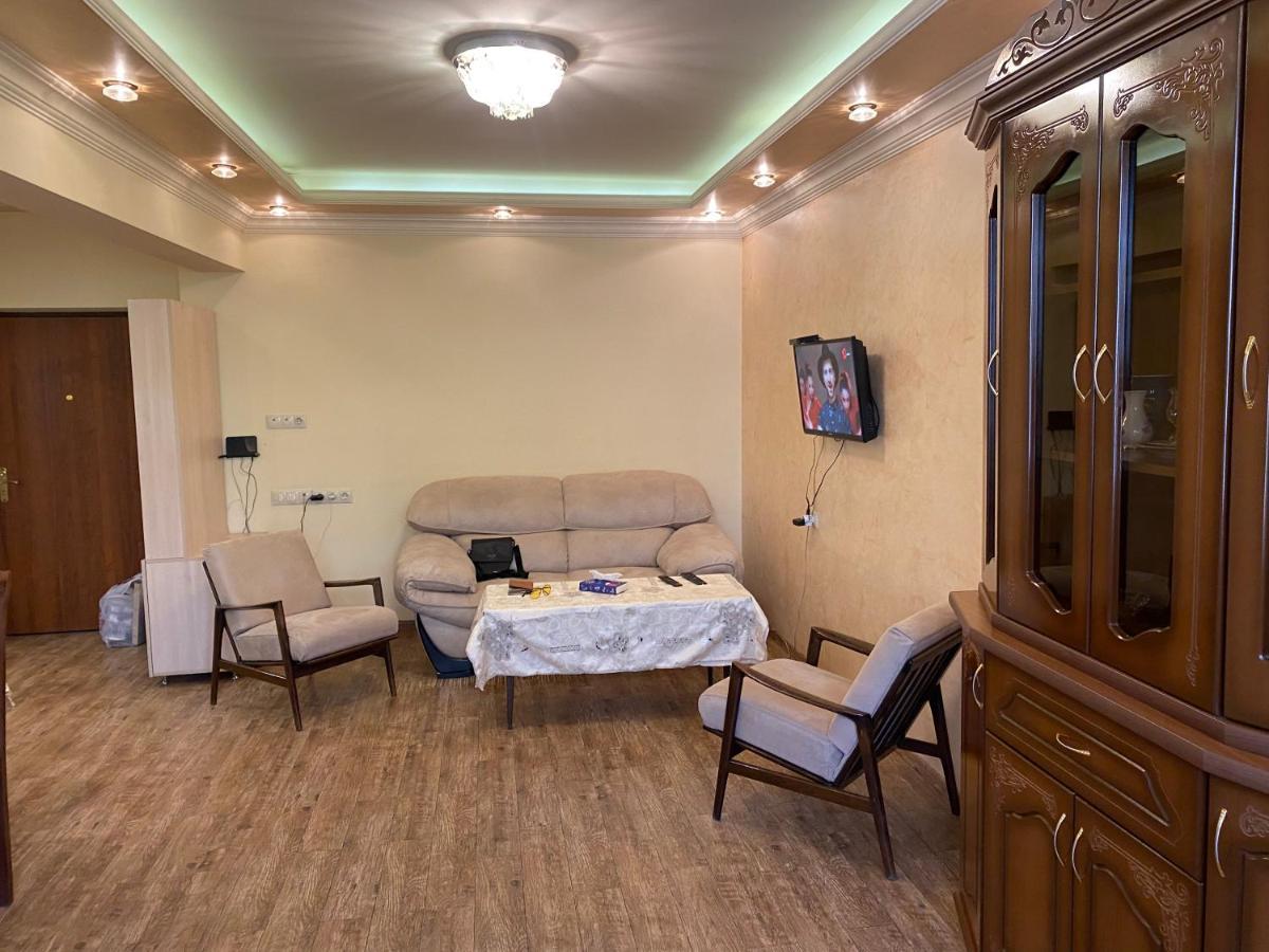 Apartment In Centre Evn Yerevan Exterior foto